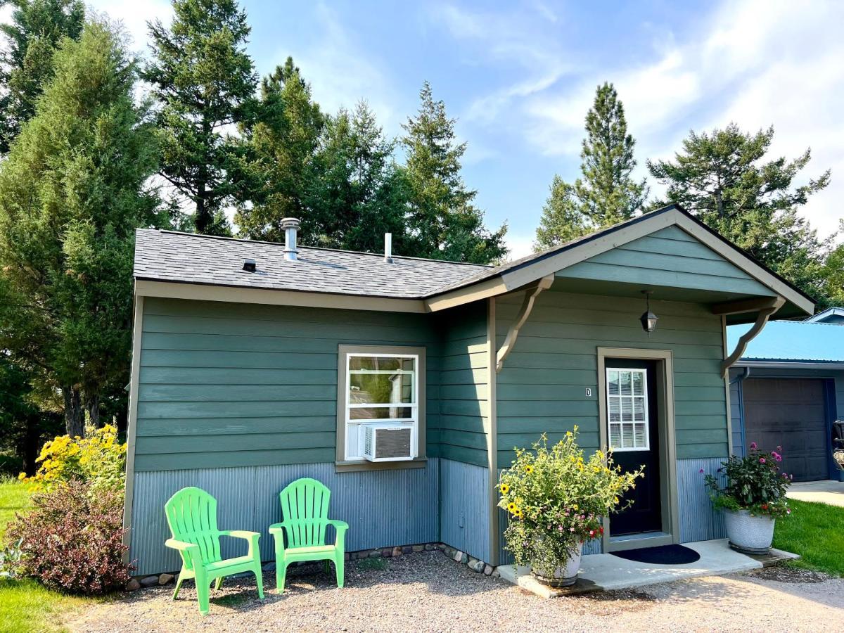 Glacier'S Edge Cabins 哥伦比亚瀑布 外观 照片
